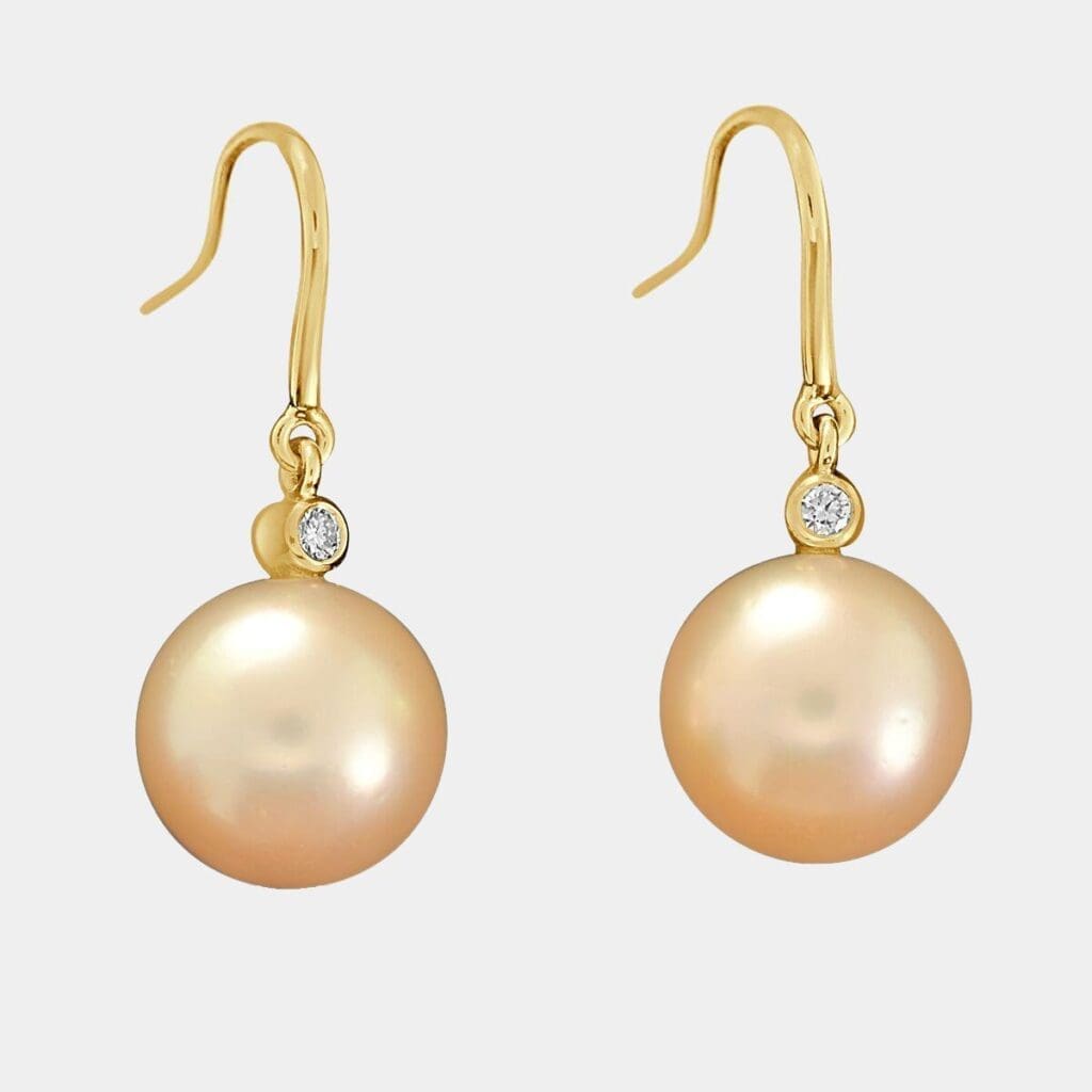 Jan Yellow Gold Pearl Earrings